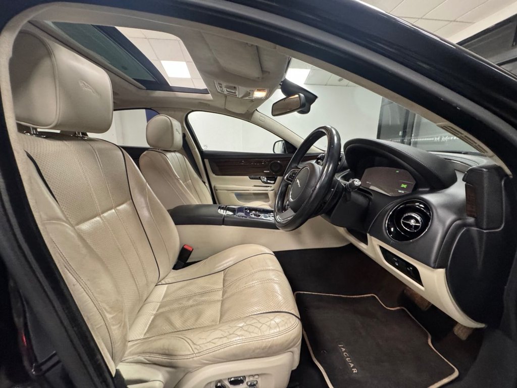 Used Jaguar XJ 2012 for sale - 77855523: Photo 4