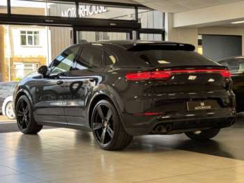 Used Porsche Cayenne 2019 for sale - 74692011: Photo