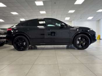 Used Porsche Cayenne 2019 for sale - 74692011: Photo