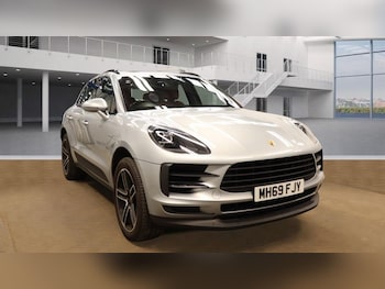 Porsche - Macan