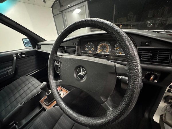 Used Mercedes-Benz 190 1989 for sale - 74774114: Photo 30
