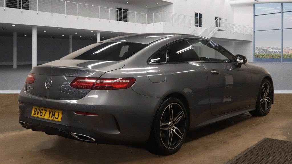 Used Mercedes-Benz E Class 2017 for sale - 77048781: Photo 4