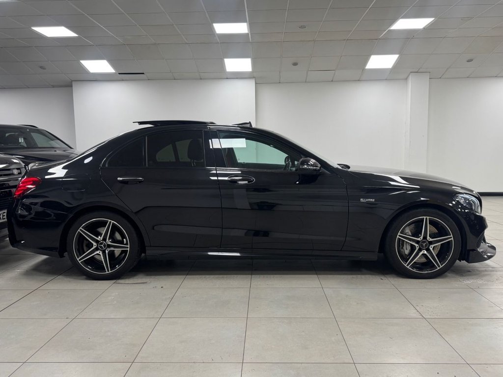 Used Mercedes-Benz C Class 2017 for sale - 76670590: Photo 4