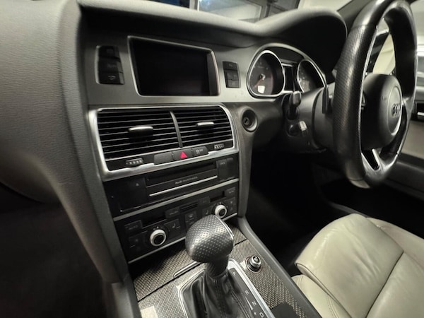 Used Audi Q7 2012 for sale - 74691988: Photo 28