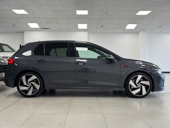 Used Volkswagen Golf 2023 for sale - 75947547: Photo