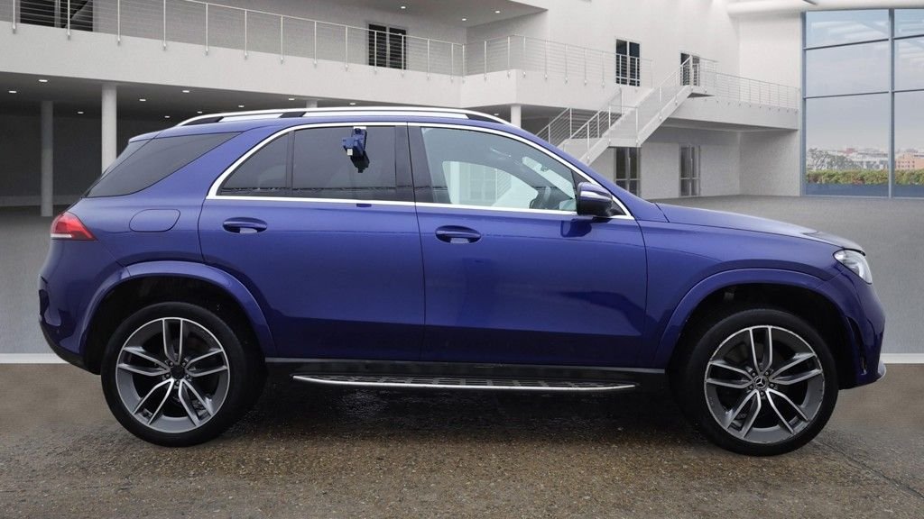 Used Mercedes-Benz GLE 2020 for sale - 76923720: Photo 2