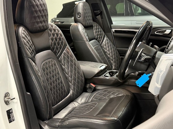 Used Porsche Cayenne 2012 for sale - 76286131: Photo 12