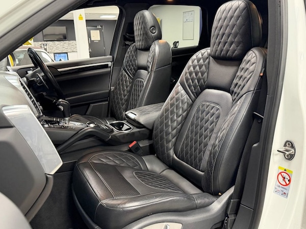 Used Porsche Cayenne 2012 for sale - 76286131: Photo 15