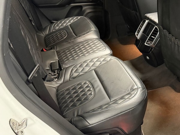 Used Porsche Cayenne 2012 for sale - 76286131: Photo 19