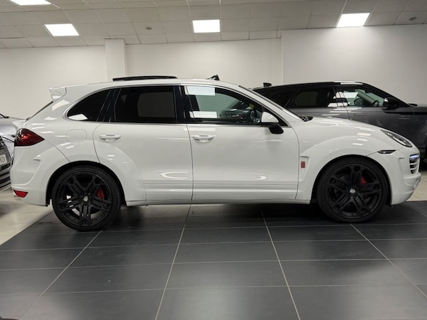 Used Porsche Cayenne 2012 for sale - 76286131: Photo 2