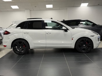 Used Porsche Cayenne 2012 for sale - 76286131: Photo 2