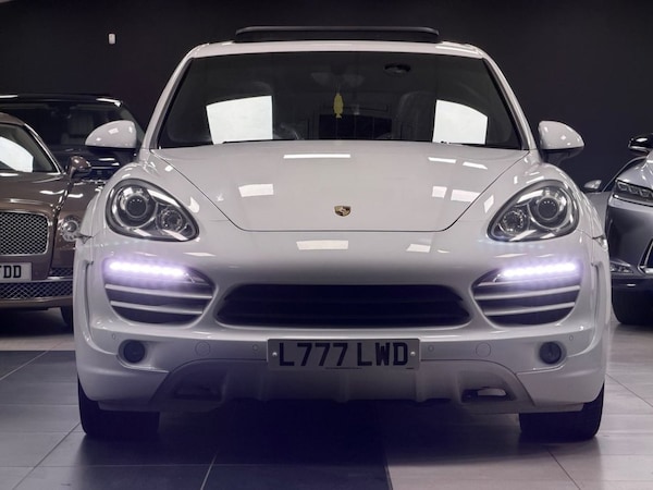 Used Porsche Cayenne 2012 for sale - 76286131: Photo 5
