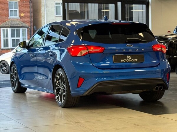 Used Ford Focus 2020 for sale - 76162864: Photo 2