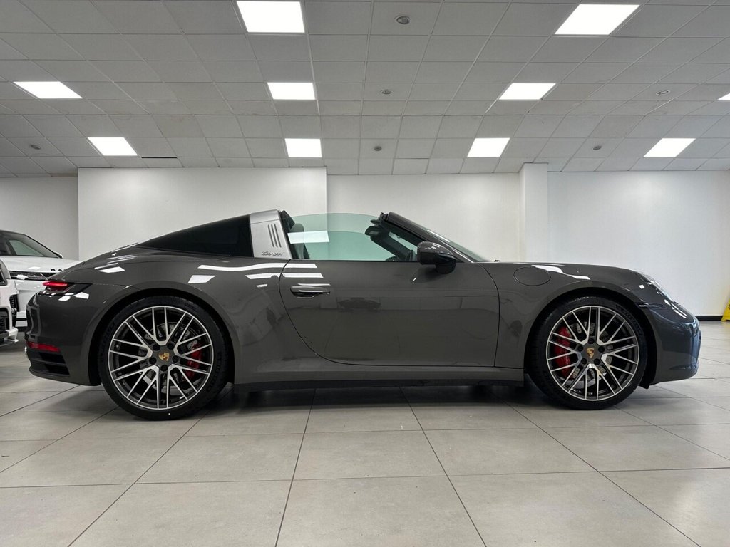 Used Porsche 911 2023 for sale - 76867534: Photo 12