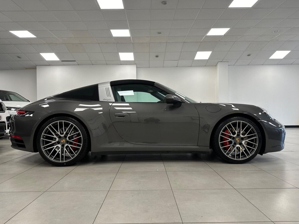 Used Porsche 911 2023 for sale - 76867534: Photo 13