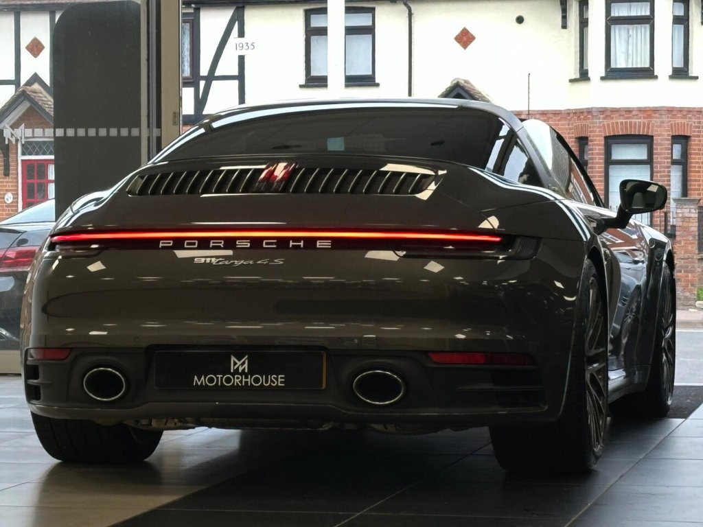 Used Porsche 911 2023 for sale - 76867534: Photo 18