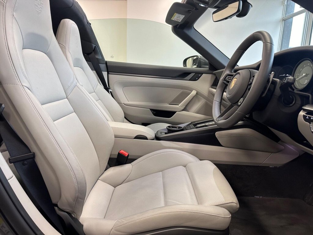 Used Porsche 911 2023 for sale - 76867534: Photo 19