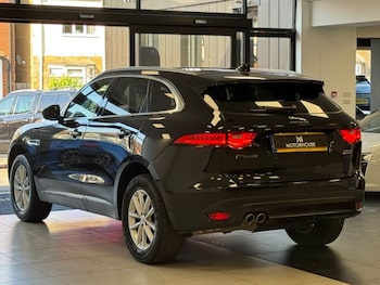 Used Jaguar F-Pace 2016 for sale - 75259205: Photo