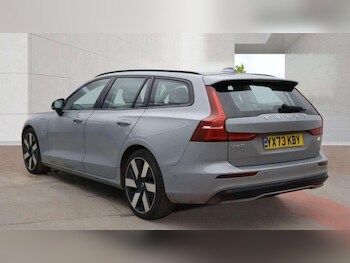 Used Volvo V60 2023 for sale - 78954811: Photo