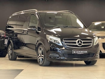 Used Mercedes-Benz V-Class 2016 for sale - 79613970: Photo