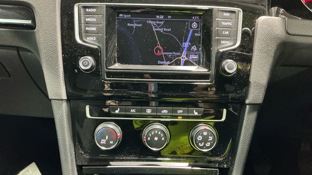 Used Volkswagen Golf 2014 for sale - 76962778: Photo 10