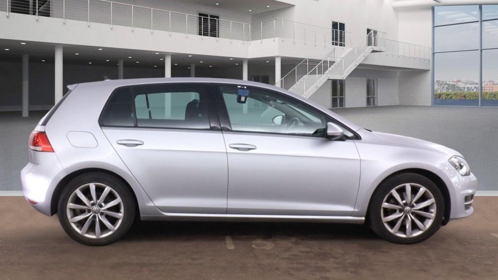 Used Volkswagen Golf 2014 for sale - 76962778: Photo 4