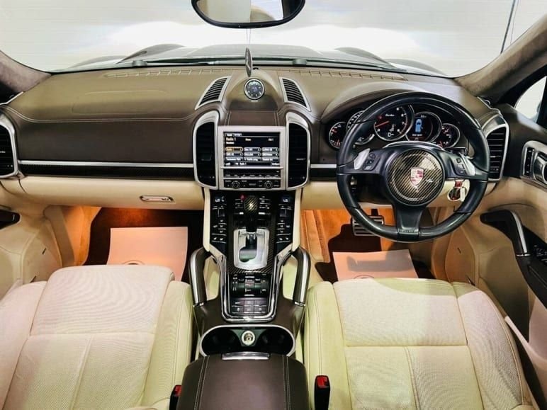 Used Porsche Cayenne 2010 for sale - 77470598: Photo 6