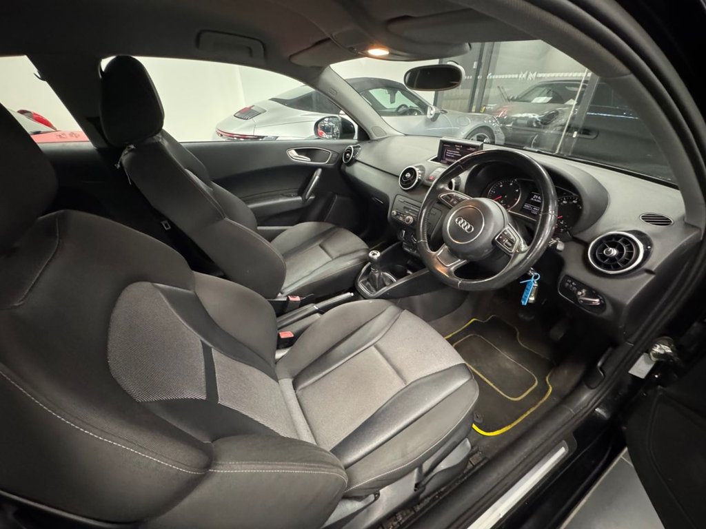 Used Audi A1 2011 for sale - 76378493: Photo 5