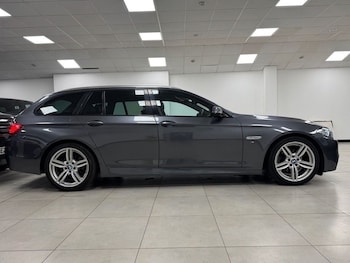 Used BMW 5 Series 2016 for sale - 77333012: Photo