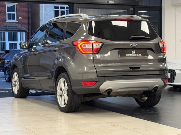Used Ford Kuga 2018 for sale - 76163470: Photo 2