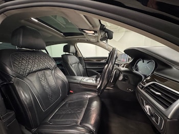 Used BMW 7 Series 2018 for sale - 77121903: Photo