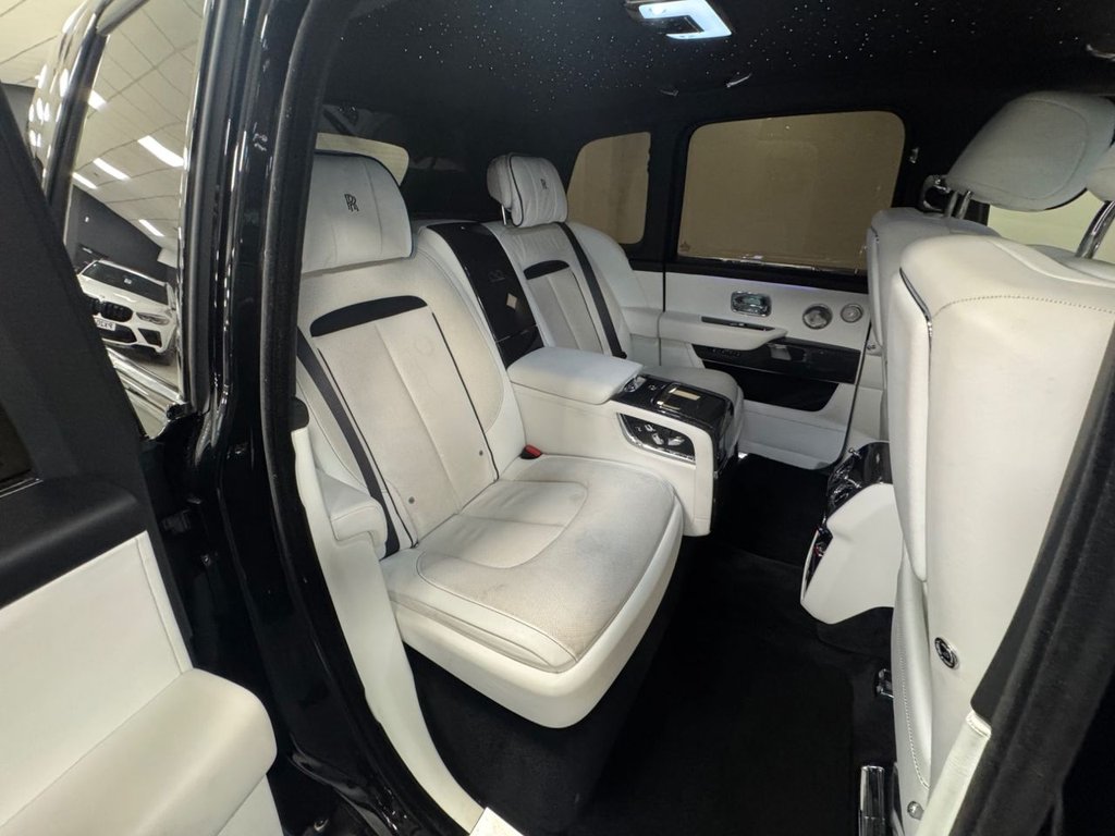 Used Rolls-Royce Cullinan 2022 for sale - 76841244: Photo 30