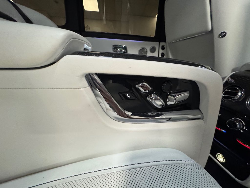 Used Rolls-Royce Cullinan 2022 for sale - 76841244: Photo 50