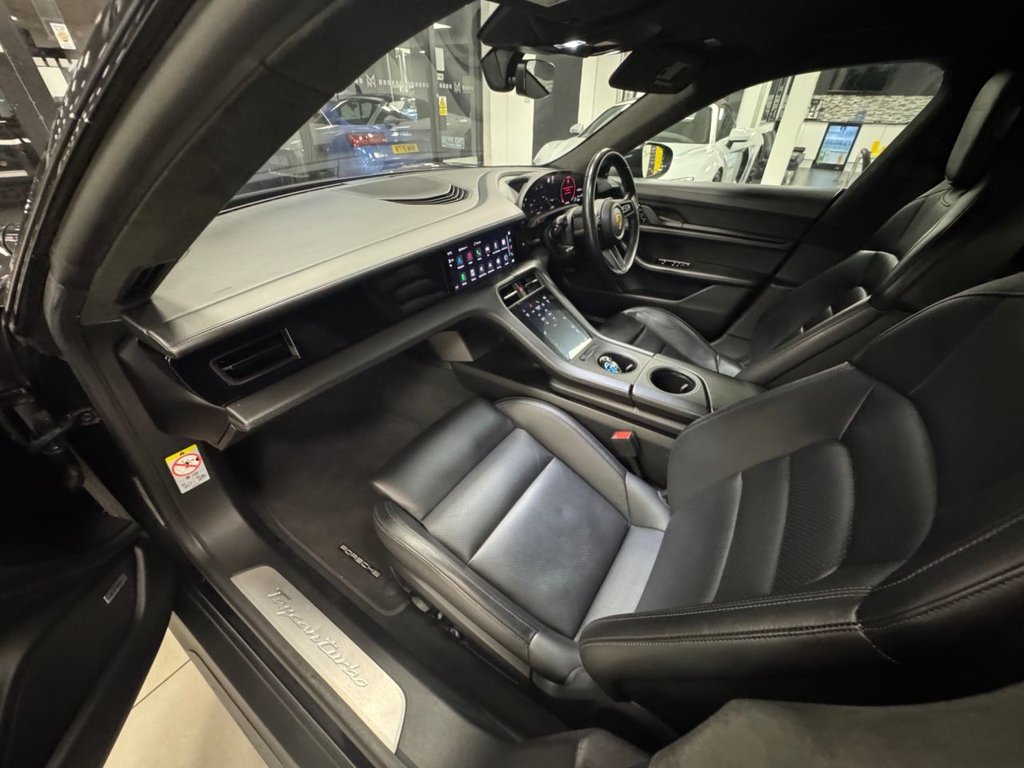 Used Porsche Taycan 2021 for sale - 76934631: Photo 25