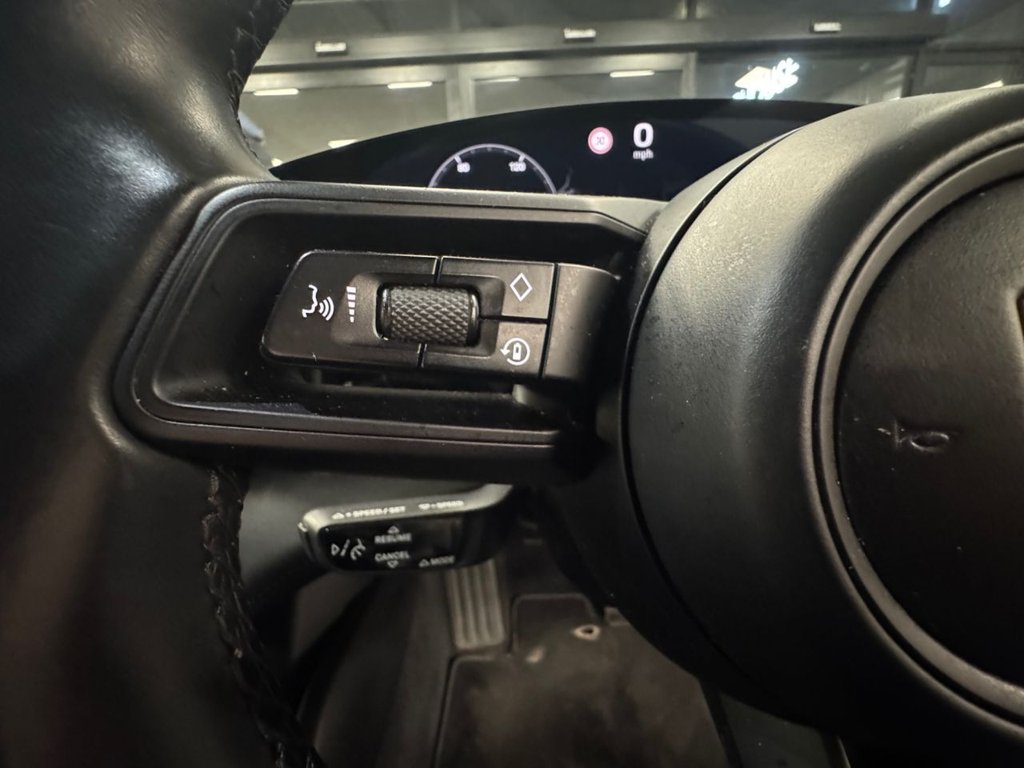 Used Porsche Taycan 2021 for sale - 76934631: Photo 27