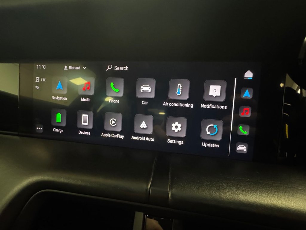 Used Porsche Taycan 2021 for sale - 76934631: Photo 30