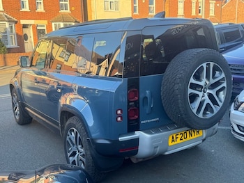 Used Land Rover Defender 2020 for sale - 77720130: Photo