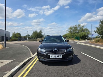 Used Skoda Superb 2016 for sale - 79358692: Photo