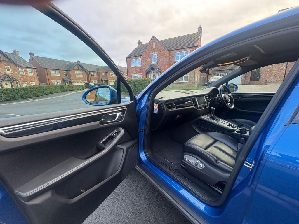 Used Porsche Macan 2016 for sale - 76985969: Photo 11