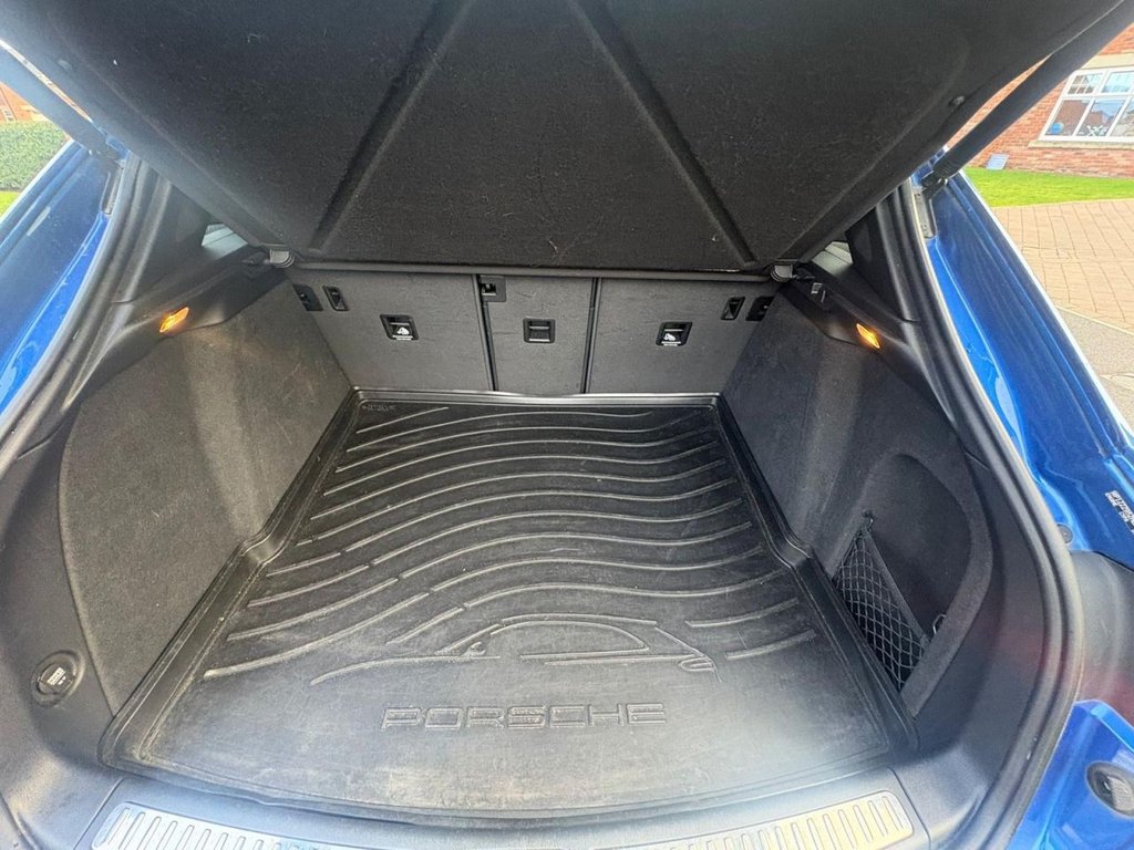 Used Porsche Macan 2016 for sale - 76985969: Photo 16