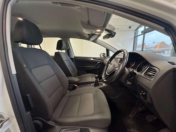 Used Volkswagen Golf SV 2018 for sale - 78955177: Photo