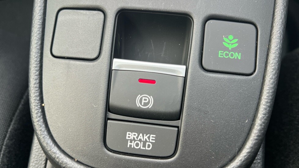 Used Honda Jazz 2025 for sale - 76140126: Photo 25