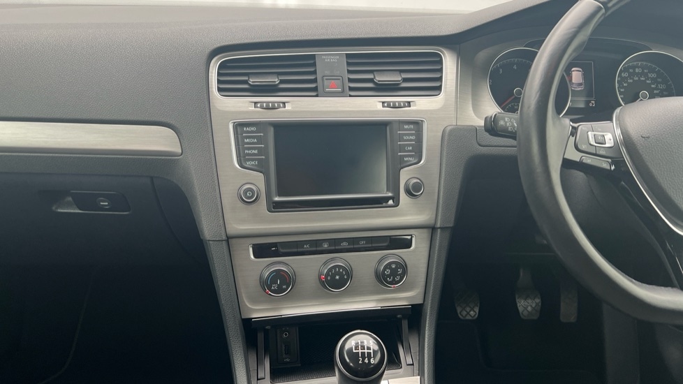 Used Volkswagen Golf 2015 for sale - 76717257: Photo 12