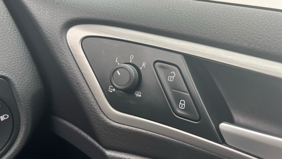 Used Volkswagen Golf 2015 for sale - 76717257: Photo 25