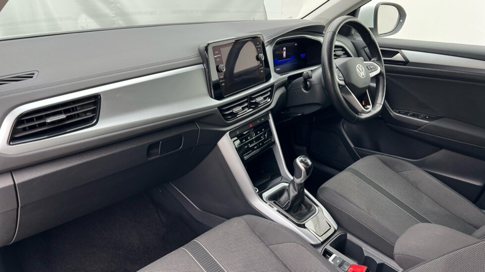 Used Volkswagen T-Roc 2023 for sale - 76501387: Photo 10