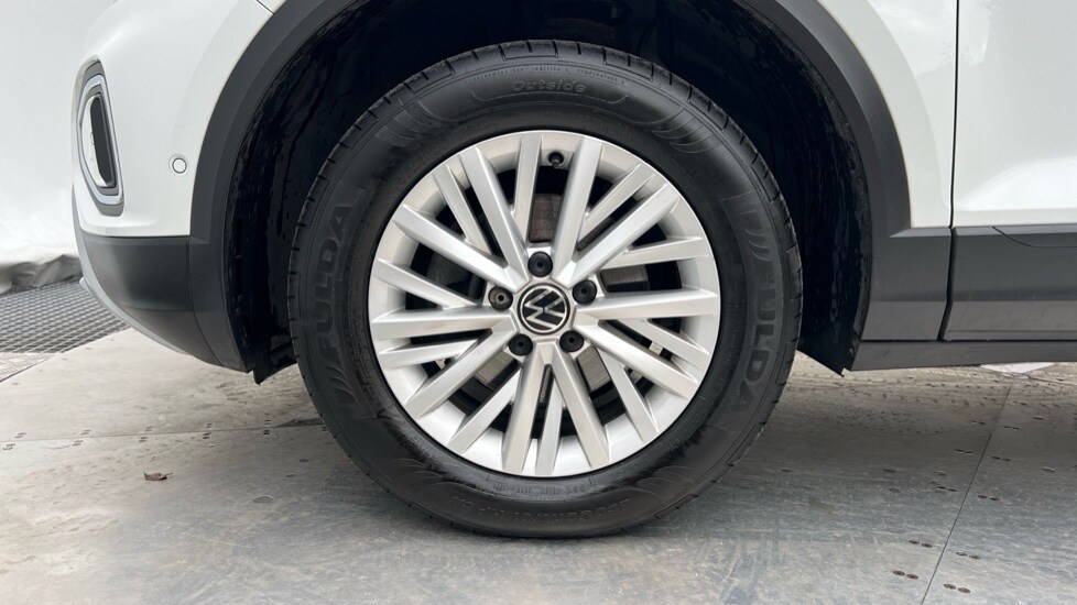 Used Volkswagen T-Roc 2023 for sale - 76501387: Photo 17