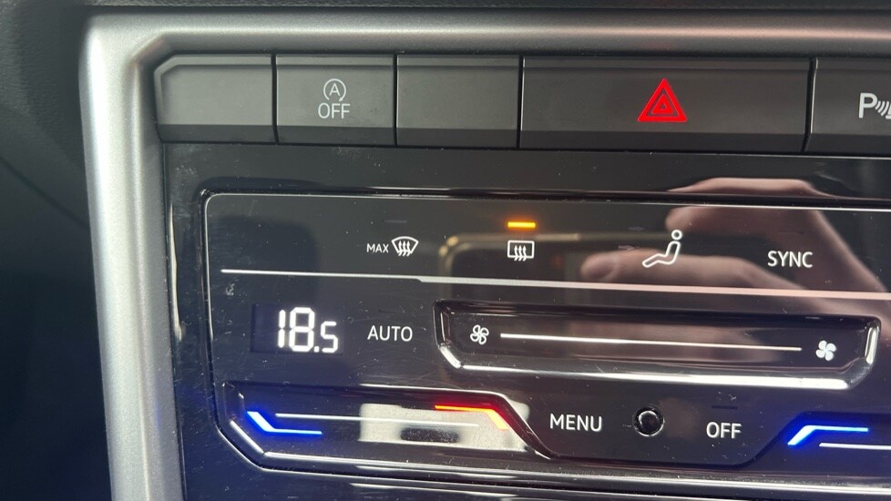 Used Volkswagen T-Roc 2023 for sale - 76501387: Photo 30