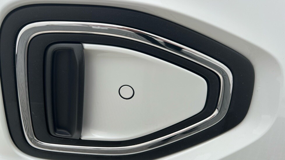 Used Volkswagen T-Roc 2023 for sale - 76501387: Photo 35