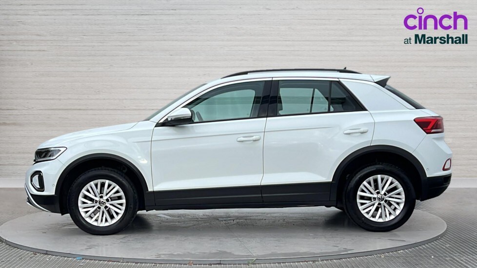 Used Volkswagen T-Roc 2023 for sale - 76501387: Photo 6