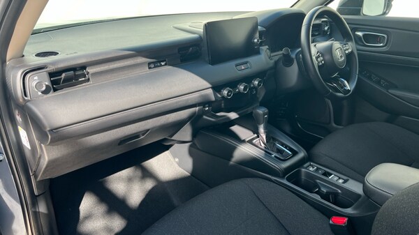 Used Honda HR-V 2024 for sale - 76272922: Photo 2